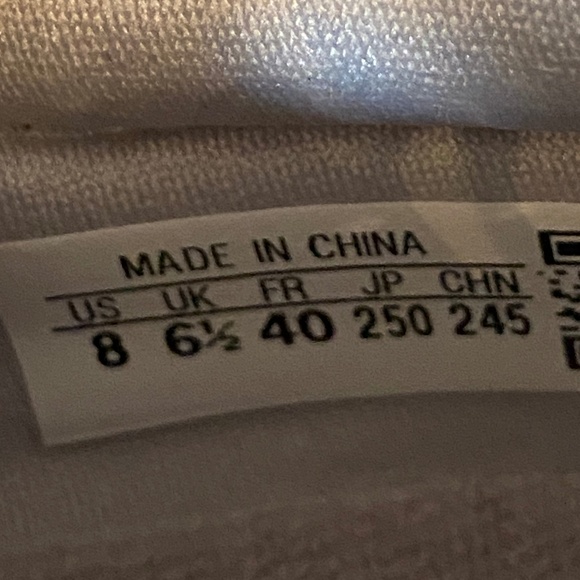 Adidas Primeblue Ultraboost Grey and White Sneakers - Size 8 - Picture 14 of 15